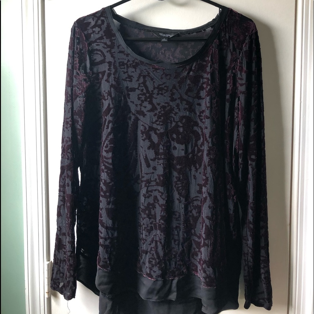 Simply Vera long sleeve dressy top
